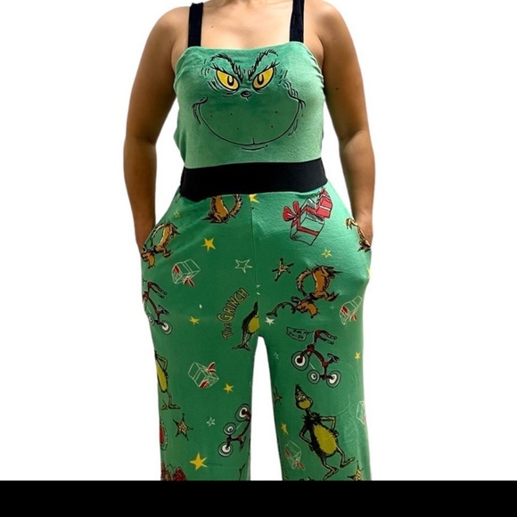 The grinch jumpsuit - Picture 3 of 10